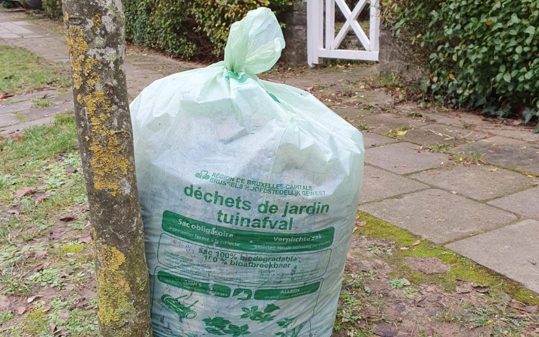 Question écrite concernant le traitement des sacs verts utilisés lors de la collecte des déchets verts